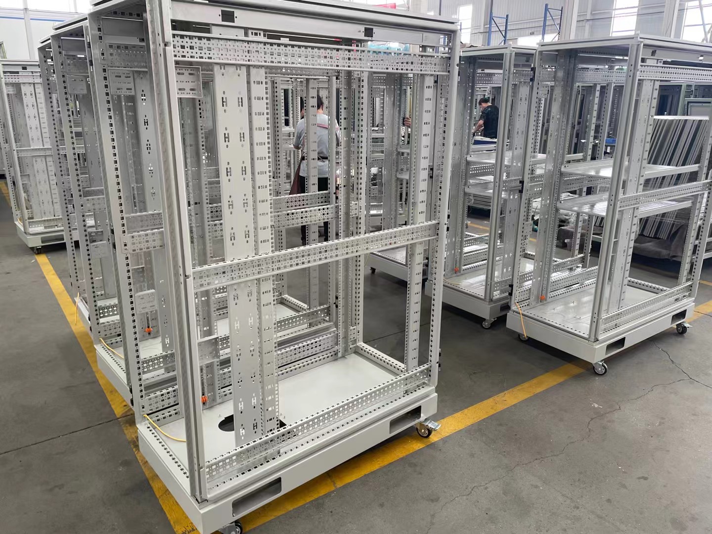 淮安市机箱钣金加工定制 - 方案